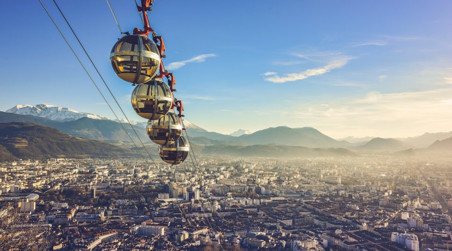 grenoble le dimanche