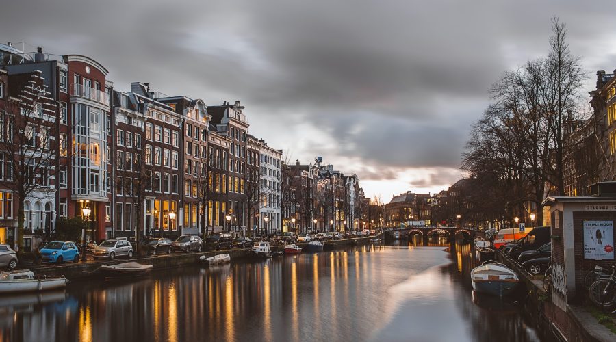 amsterdam quand il pleut