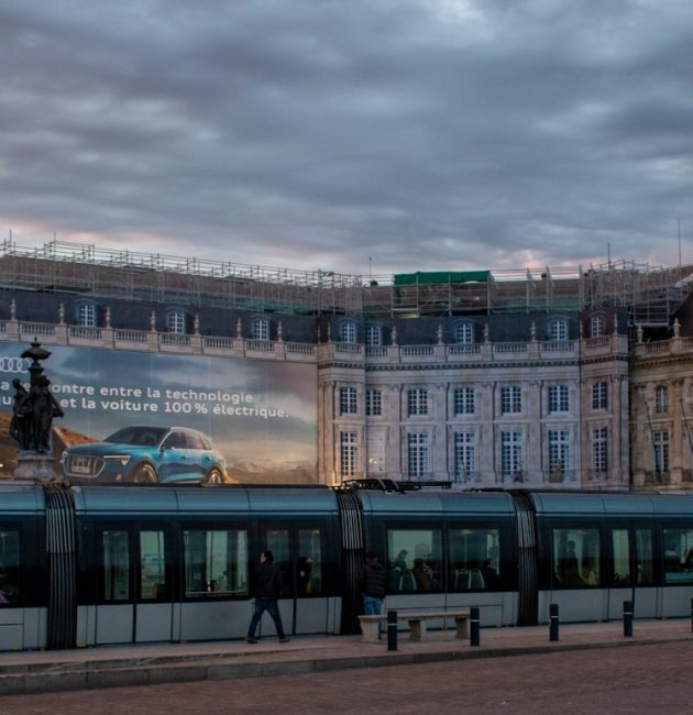 bordeaux le dimanche